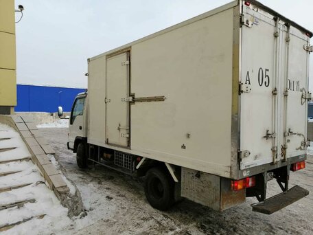 2001 Isuzu Elf (N-series), белый, 630000 рублей, вид 3