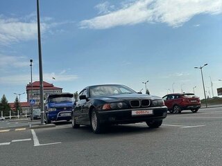 1998 BMW 5 серии 520i IV (E39), чёрный, 366000 рублей, вид 4