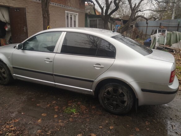 2002 Skoda Superb I, серый, 330000 рублей - вид 5