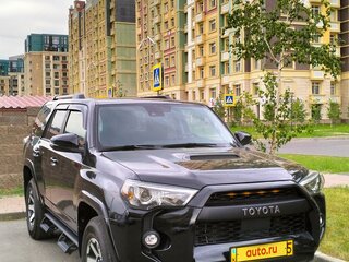 2022 Toyota 4Runner V Рестайлинг, чёрный, 5000000 рублей, вид 2