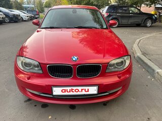 2008 BMW 1 серии 120i I (E81/E82/E87/E88) Рестайлинг, красный, 750000 рублей, вид 3
