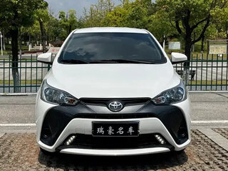 2022 Toyota Yaris L XP150 Рестайлинг, белый, 1250000 рублей, вид 3