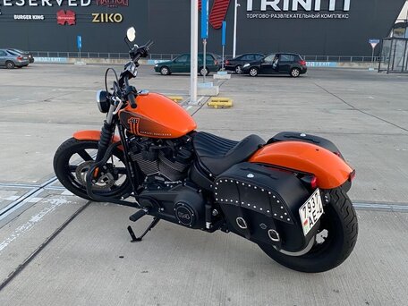 2021 Harley-Davidson Street Bob, оранжевый, 1100000 рублей, вид 5
