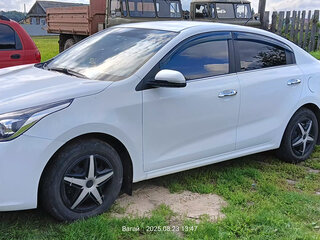 2019 Kia Rio IV, белый, 1650000 рублей, вид 2