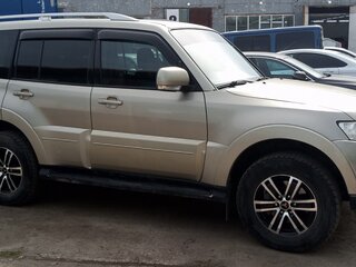 2008 Mitsubishi Pajero IV, бежевый, 1380000 рублей, вид 3