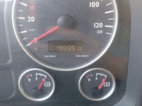 2010 MAN TGA, красный, 3000000 рублей, вид 5