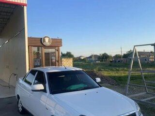 2014 Lada (ВАЗ) Priora I Рестайлинг, белый, 750000 рублей, вид 2