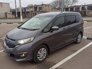 2018 Honda Freed II, серый, 1600000 рублей, вид 1