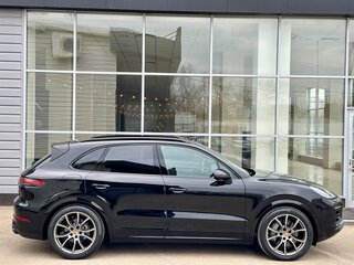 2022 Porsche Cayenne S III, чёрный, 15200000 рублей, вид 4