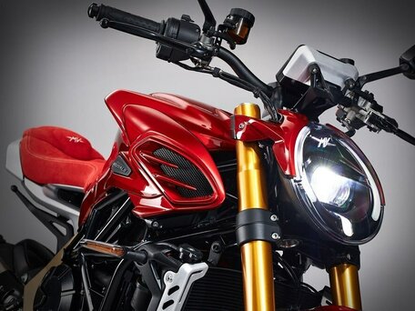 2025 MV Agusta Brutale 800, красный, 3190000 рублей, вид 5
