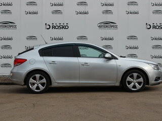 2012 Chevrolet Cruze I, серебристый, 620000 рублей, вид 4