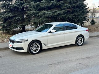 2017 BMW 5 серии 520d xDrive VII (G30/G31/G38), белый, 2632049 рублей, вид 1