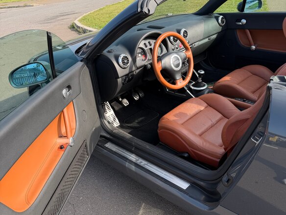 2000 Audi TT I (8N), серый, 1550000 рублей - вид 12