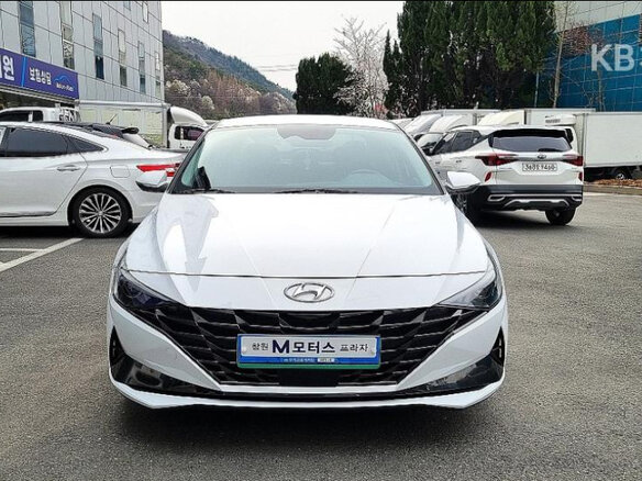 2023 Hyundai Avante VII, белый - вид 1
