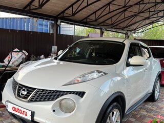 2013 Nissan Juke I, белый, 1050000 рублей, вид 1