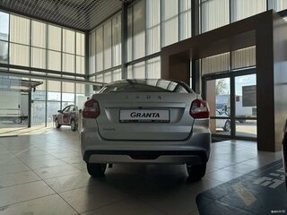 2025 Lada (ВАЗ) Granta I Рестайлинг, серебристый, 1097000 рублей, вид 5