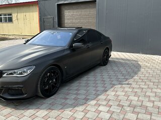 2017 BMW 7 серии 740e VI (G11/G12), серебристый, 3300000 рублей, вид 2