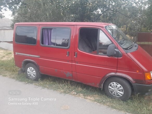 1992 Ford Transit, красный, 365000 рублей - вид 2
