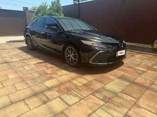 2021 Toyota Camry VIII (XV70) Рестайлинг, чёрный, 3650000 рублей, вид 3
