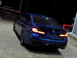 2021 BMW 5 серии 520d xDrive VII (G30/G31/G38) Рестайлинг, синий, 5490000 рублей, вид 4