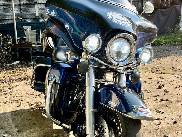 2010 Harley-Davidson Electra Glide, фиолетовый, 1000000 рублей - вид 1