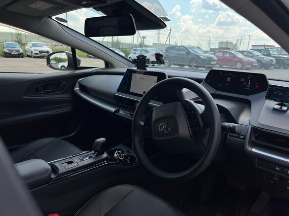2023 Toyota Prius V (XW60), белый - вид 10