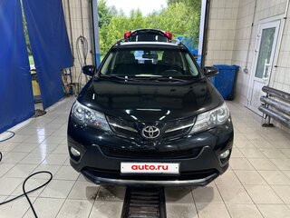 2014 Toyota RAV4 IV (XA40), чёрный, 2200000 рублей, вид 4