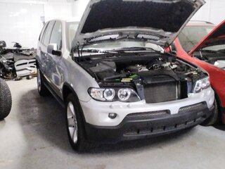 2002 BMW X5 4.4i I (E53), серебристый, 2500000 рублей, вид 4
