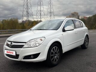 2011 Opel Astra H Рестайлинг, белый, 550000 рублей, вид 4