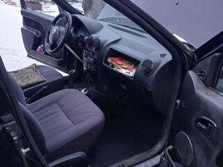 2009 Renault Logan I, чёрный, 300000 рублей, вид 3