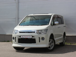 Mitsubishi Delica D:5 I