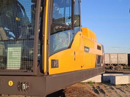 2022 Volvo EC, 41500000 рублей, вид 3