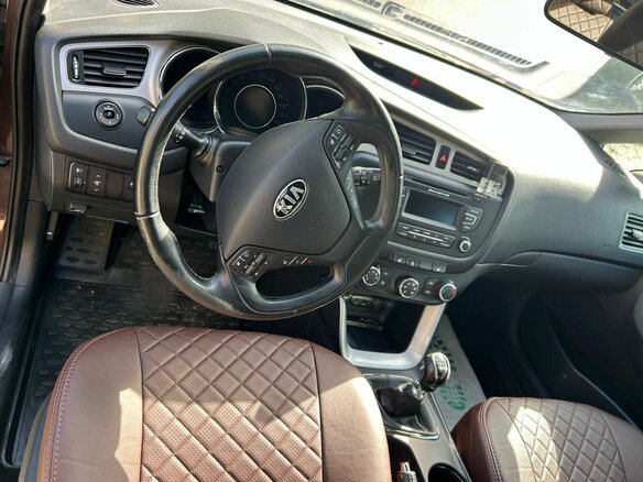 2014 Kia Ceed II, коричневый, 1100000 рублей - вид 12