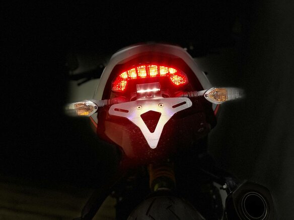 2019 Ducati Monster 821, чёрный - вид 29