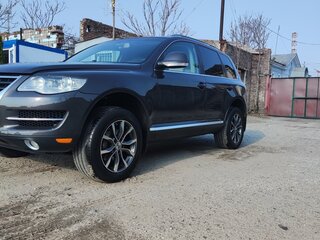 2007 Volkswagen Touareg I Рестайлинг, серый, 1500000 рублей, вид 2