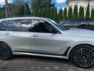 2020 BMW X7 40i I (G07), белый, 6999000 рублей, вид 4