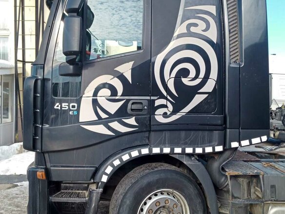 2010 Iveco Stralis, чёрный, 2200000 рублей - вид 1