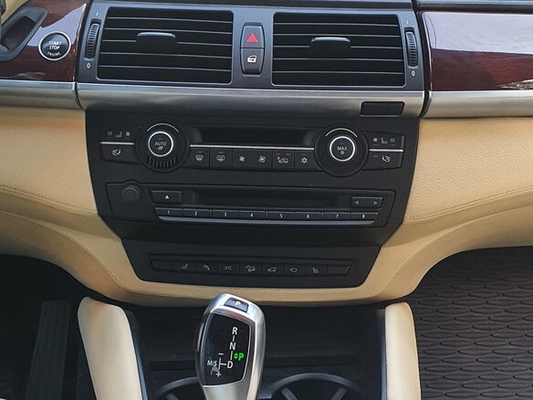2009 BMW X6 50i 6-speed I (E71), чёрный, 1411322 рублей - вид 9