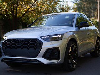 2023 Audi SQ5 Sportback I (FY), серебристый, 6999000 рублей, вид 2