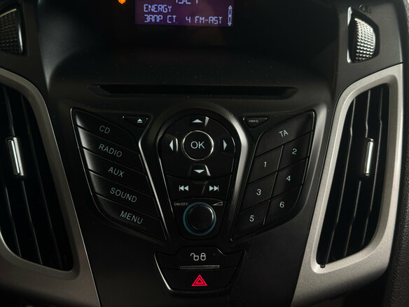 2012 Ford Focus III, белый - вид 15