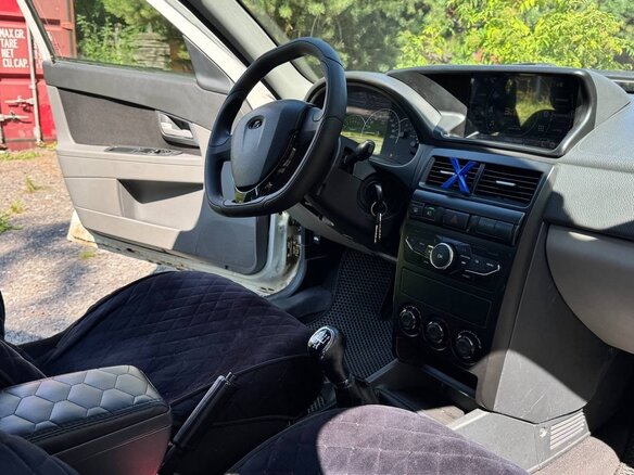2009 Lada (ВАЗ) Priora I, белый, 315000 рублей - вид 8