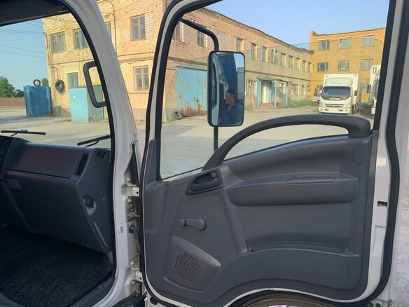 2019 Isuzu Elf (N-series), белый, 4827000 рублей - вид 8