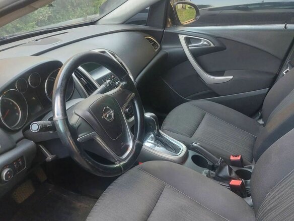 2011 Opel Astra J, бежевый, 550000 рублей - вид 4