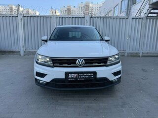 2017 Volkswagen Tiguan II, белый, 1995000 рублей, вид 4