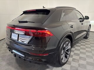 2026 Audi Q8 55 TFSI I (4M) Рестайлинг, чёрный, 11838998 рублей, вид 4