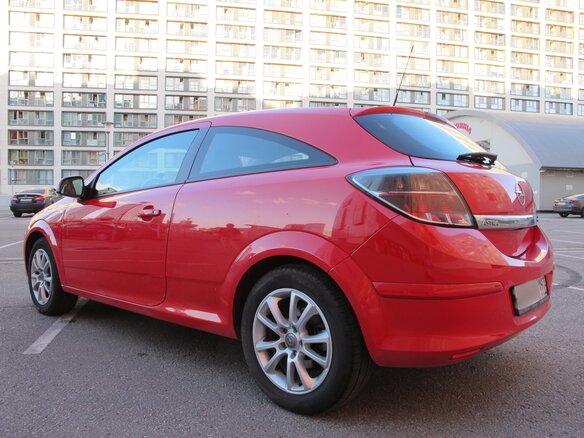 2010 Opel Astra GTC H Рестайлинг, красный, 570000 рублей - вид 7