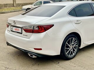 2015 Lexus ES 250 VI Рестайлинг, белый, 2700000 рублей, вид 5
