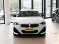2025 BMW 2 серии 220i G42 Рестайлинг, белый, 6325000 рублей - вид 3