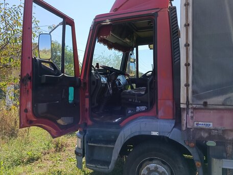 1998 Iveco EuroCargo, красный, 1270000 рублей, вид 4