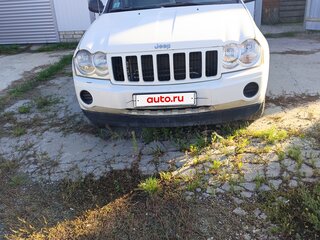 2005 Jeep Cherokee III (KJ) Рестайлинг, белый, 530000 рублей, вид 2